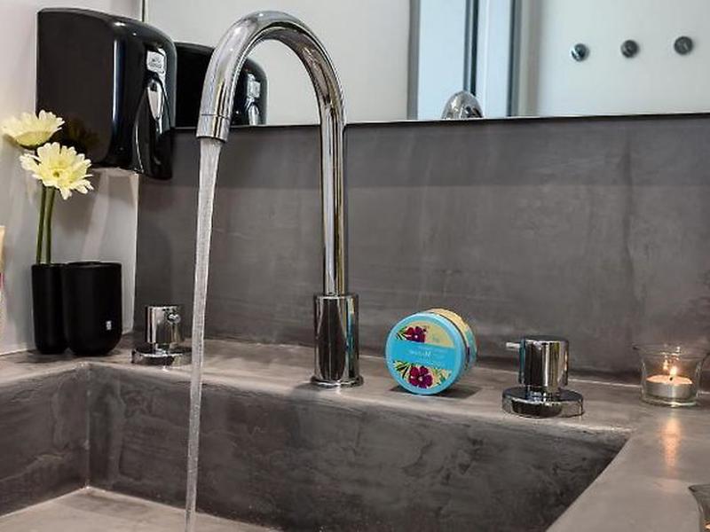 286C68AB82C7F9E6CDFDF27B79304C05