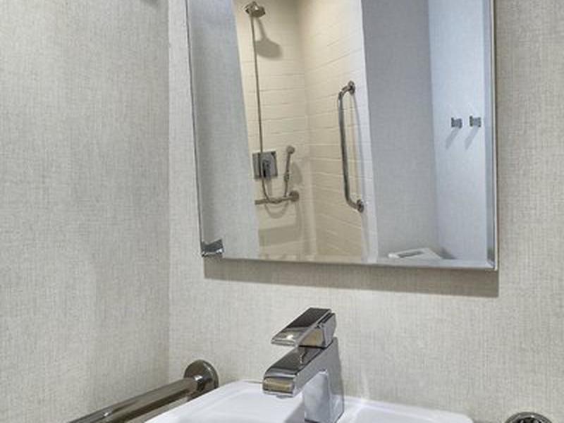 C61F8D5001E560D7D566A895DA60D94B