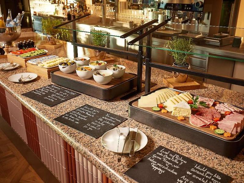 98F36516BCD400BFC2782DE3216CAE13