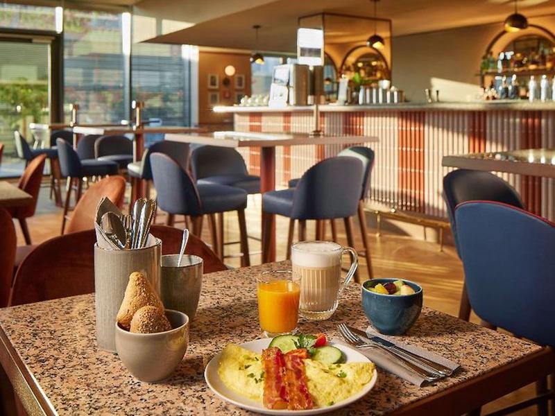 0919799112A13710CC096FE373A79EE6