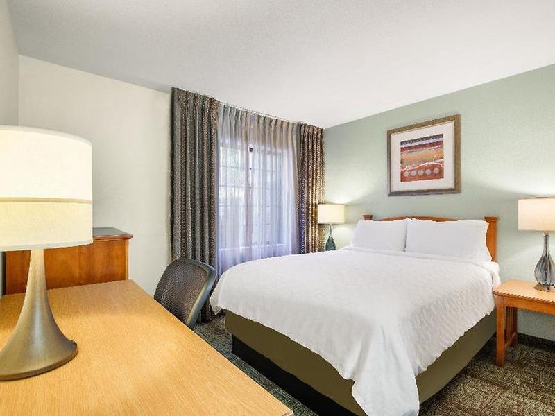 339C1A4AEE67E15BC50D0760283401A2