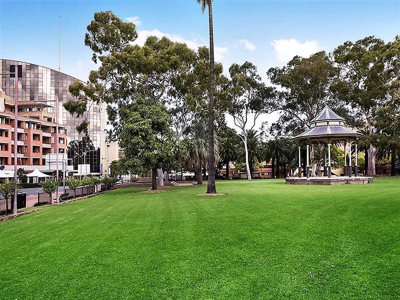 D98040AF58A94F70907D7628E210A08A