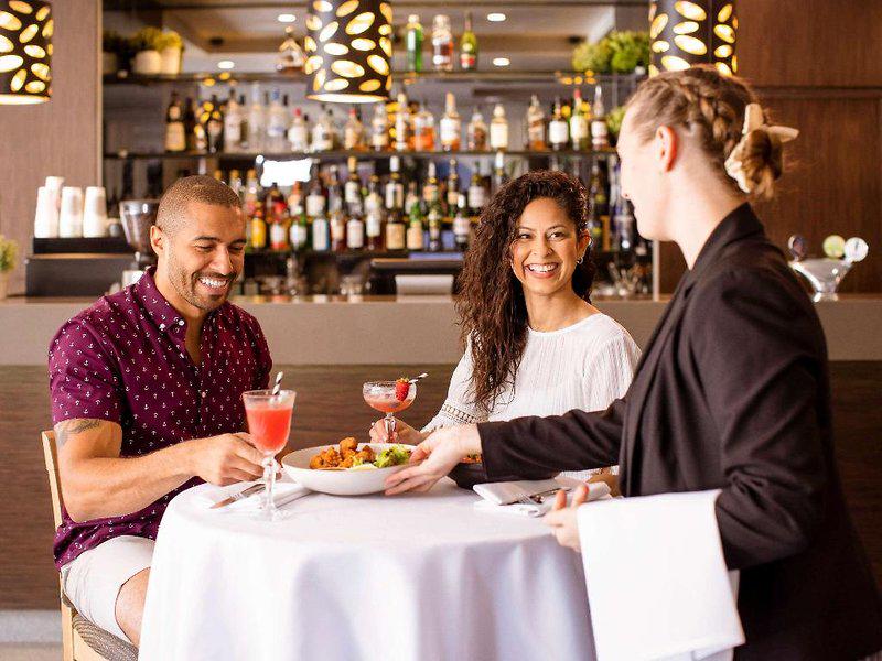 F682CBAD575FF224F249E34A6BC8DE92