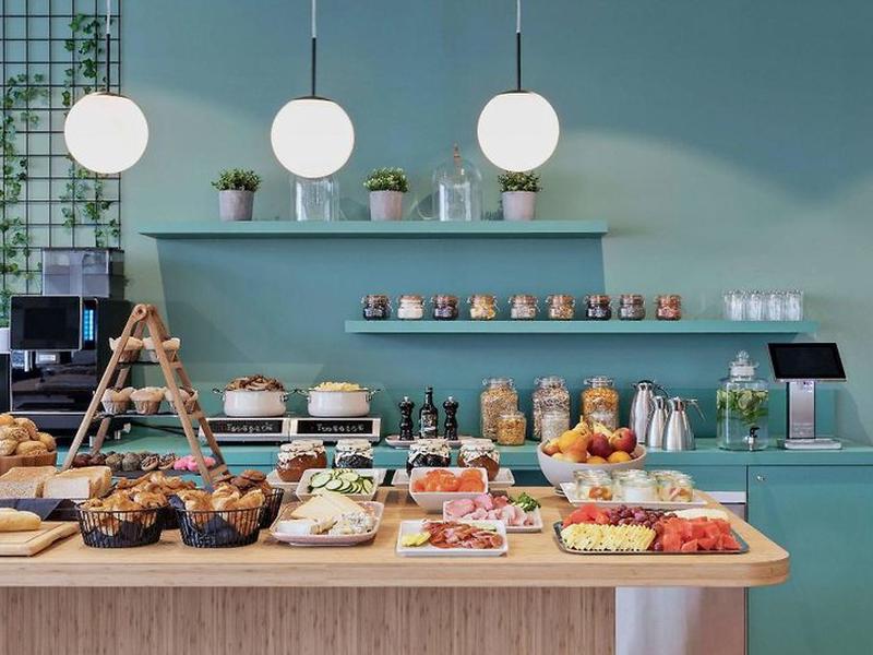 B033F66B09A5C9670D944C700017A792