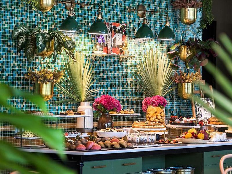 957A790CE5426D375409FD85C9557123