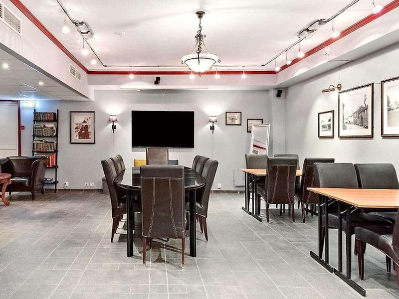 CDD11E389855AE844D1A4D55FCF03D9E