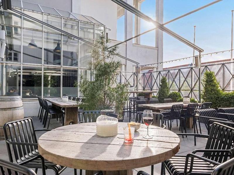 B3518C51FF82D1644EBB9516620D9F85