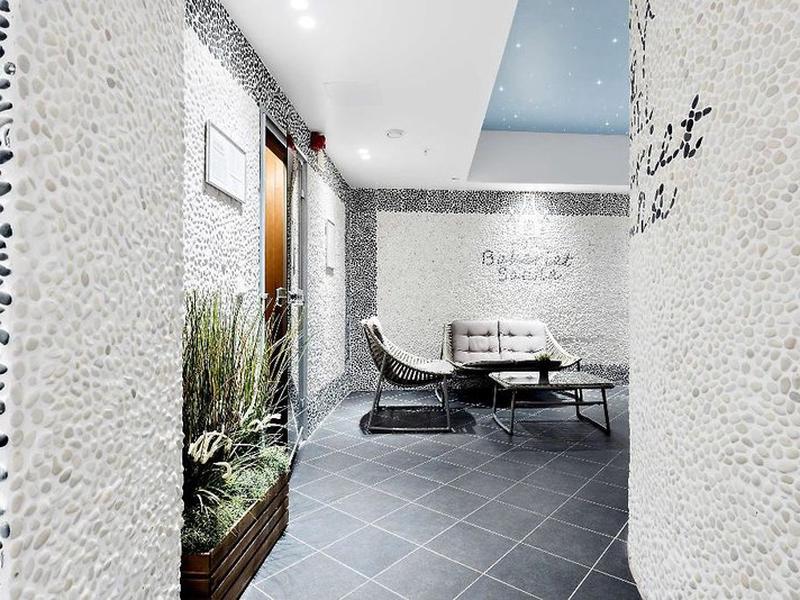 8BD12F0D8E3D84CDDC528087FEC4FC1B