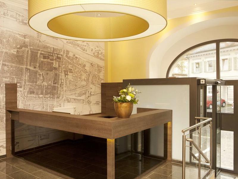 E1D2F2A30E1BB204145B0073A7FBA5AB