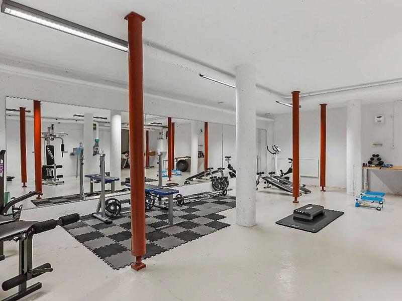 F3185AE00A2DBD16870F397D499864EE