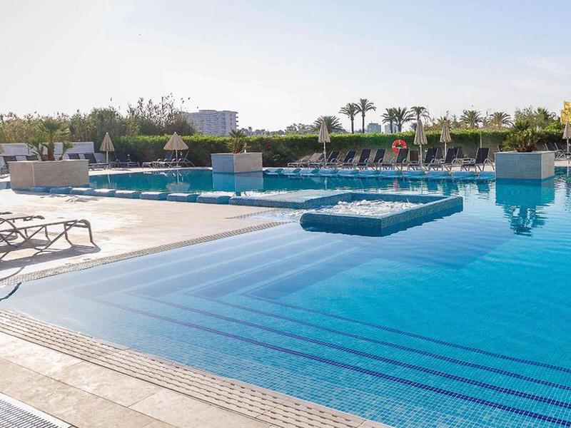 A761DF26055CE6E25B9EB84E4AF3537D