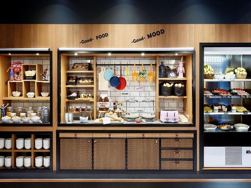 9030802EEF50CA969E4F3D57B6002A04