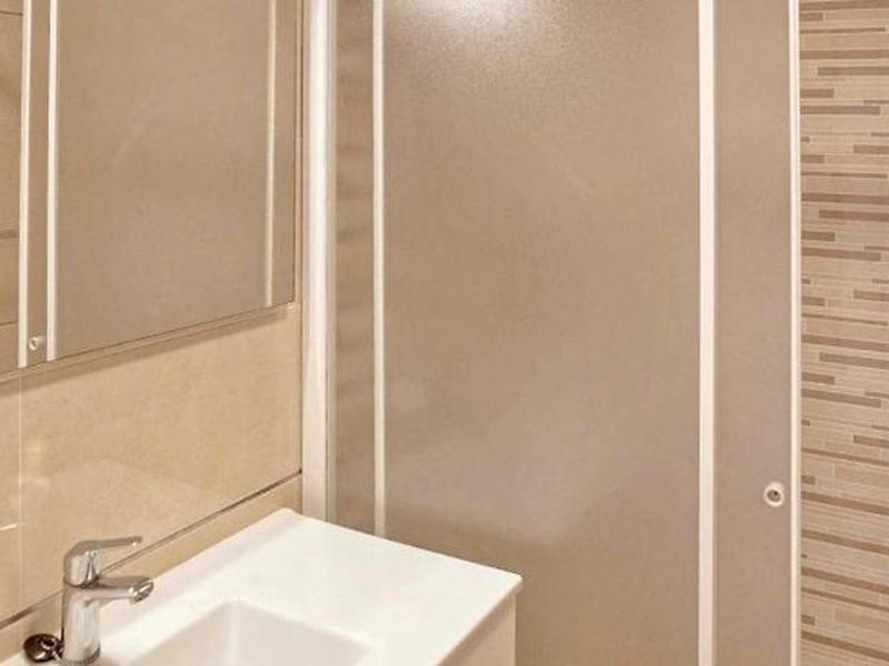 DA236B02E56FCFB8A8B3DC8F7FBAEC11