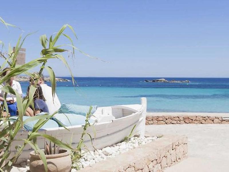 35418CA29EBDBF2D04DA0BA85E82AC8F