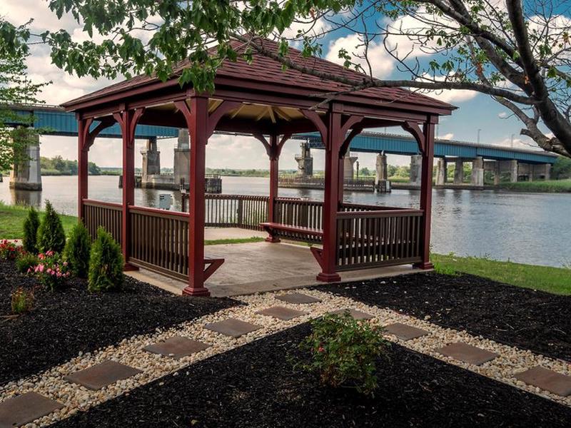 E79BE43A2559C03CB8D5CAEAB90939CB