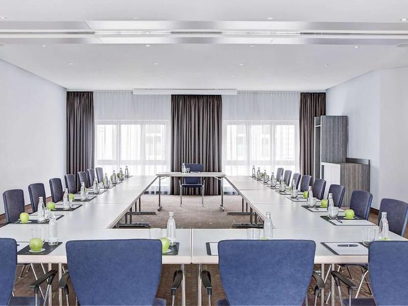 299405D8CEE5DF358B3C3D38040B121F