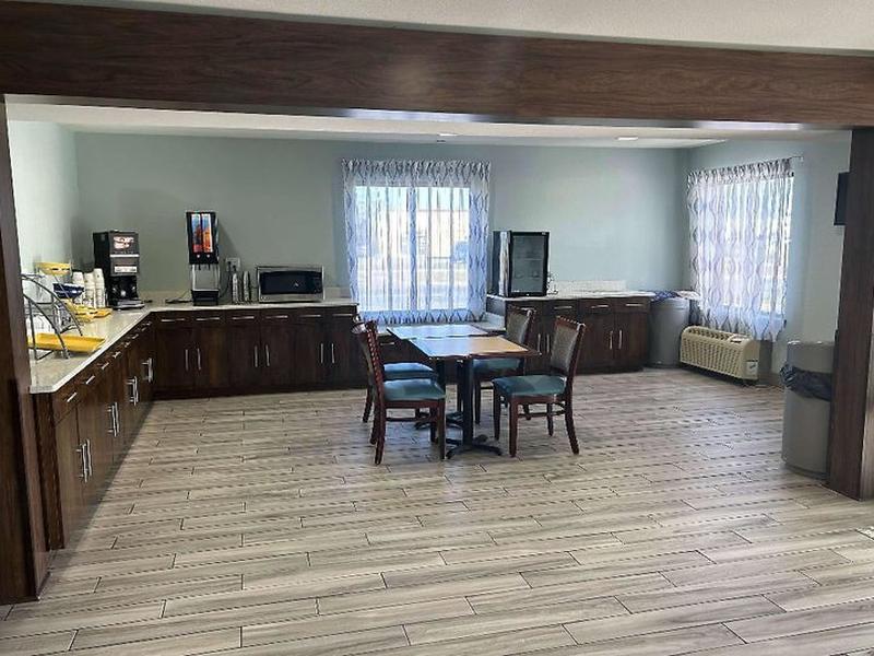 64F0AA17D9094192BE211BA4F9C5E0CB