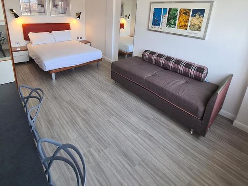 688803E3EDDFDB19FC91E585EBF31B56