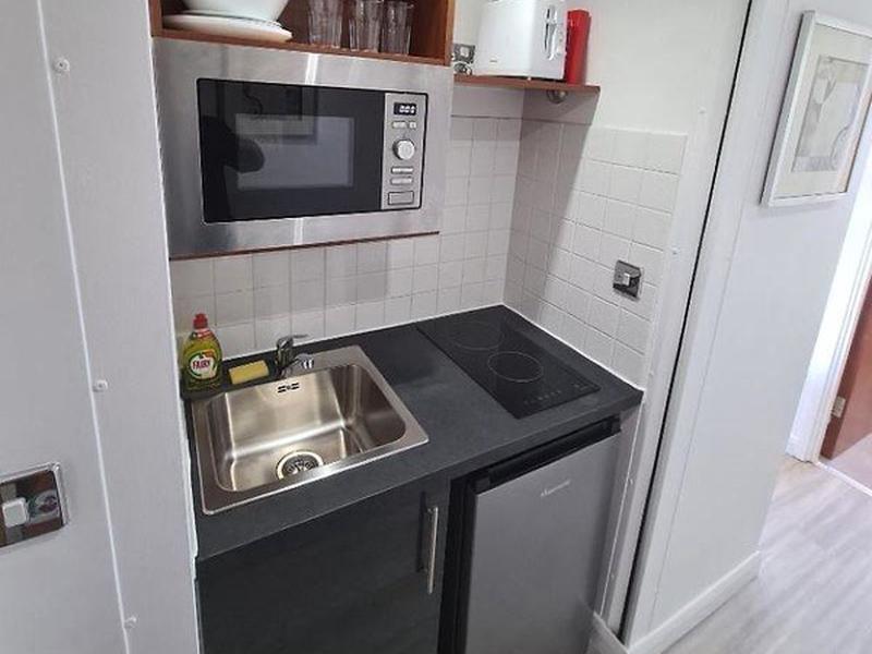 6A5EF5719267457821D0F4BD48C22EDD