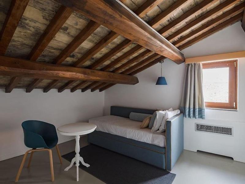 FE2CCBA3C436F6DBB7F25A21C461CA72