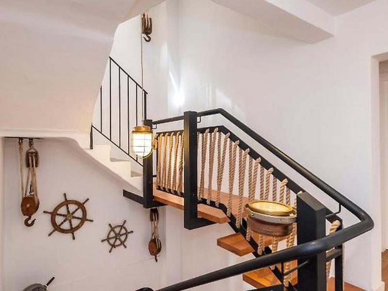 8BA61B5CD279401FBD6E890158F56105