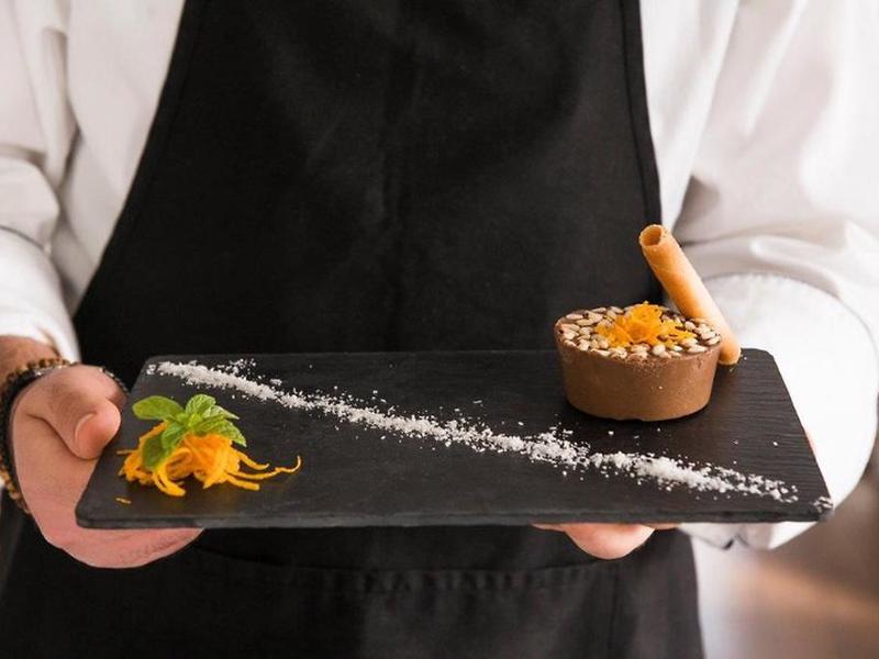 60A5AECB37AAECD451975A8D4BFE793E