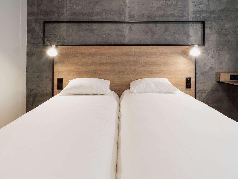 B8B307F0E98138085112099E46CFCAF2