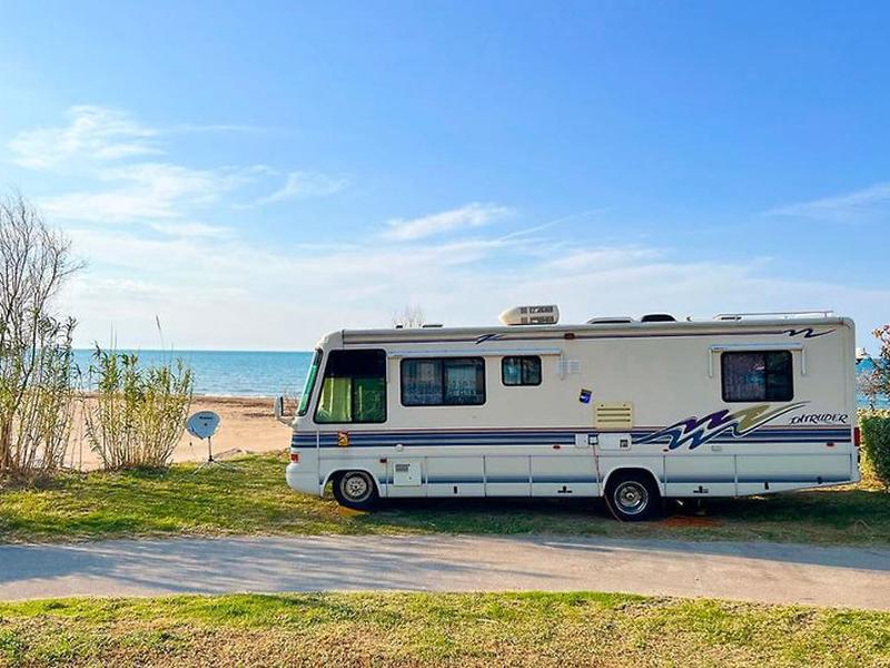 FBFA28E4029841184EAC10BF40FB1280