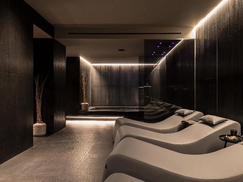 C935921AC9858B8111454AC77DE90C06