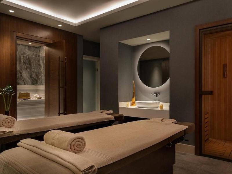 CA537EB1A1A4E2C693222B04B7D1984A