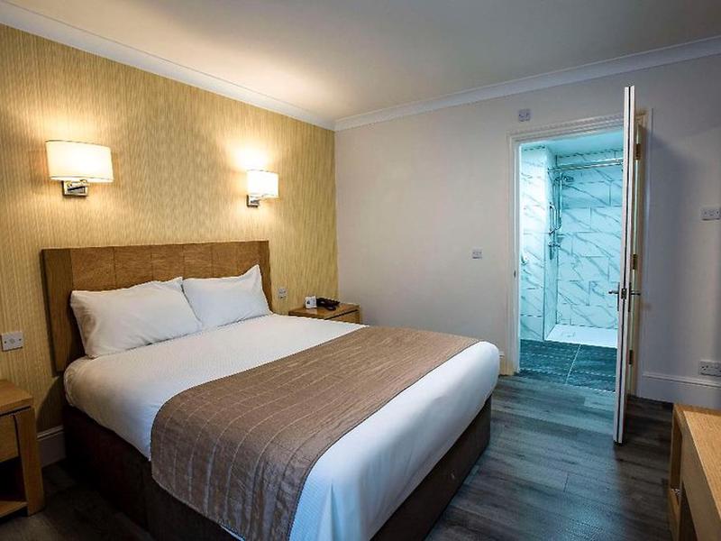 39878BD3177A5C997C04A59A4B2A9D9E