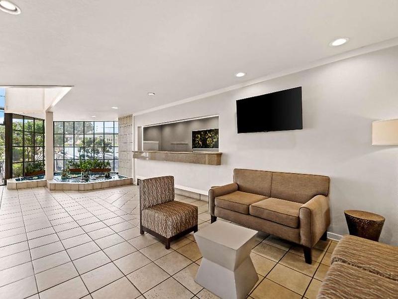 C26A03BF0FC3428AA42DF4D73349BD27