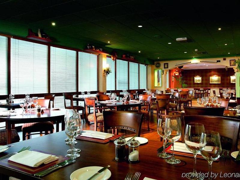 BDDDC879E627EA90BA73F8902AC15B1B