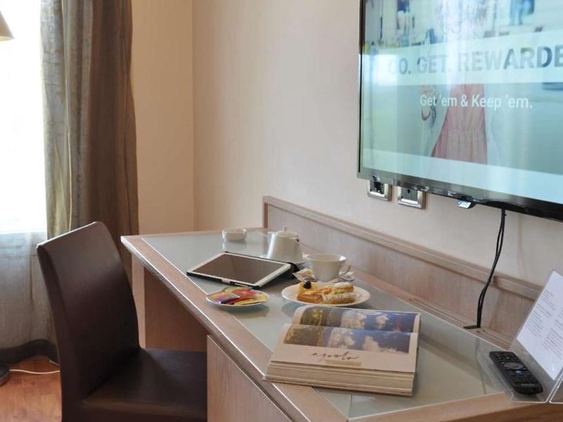 E8810AEC2A65F56E11F12BD59DFC8BCA