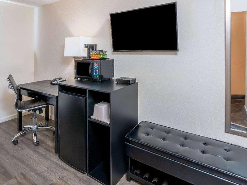 143D70A1A2F429B546F9B4935AEE5461