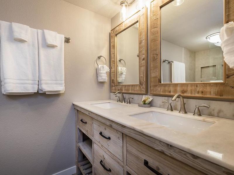 F611976A3CF30E69498009F4CBB55A81