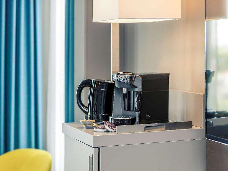 91734ECBDC4047F8ACF37E259AC801CE