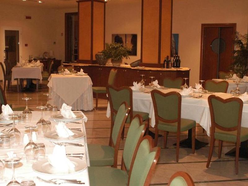 F677BDE29F6143C33CB79AC60B86E779