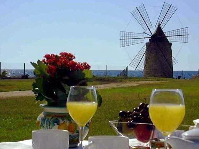 F032DF21F1B3F0E1B01D559E103F3FB9