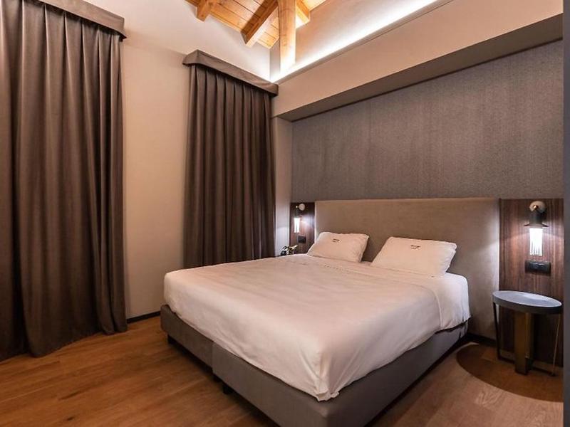 2FD359E5F483C3DB51C7D4B3652D34C7