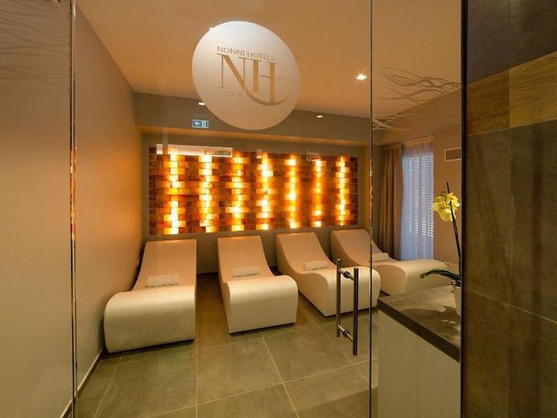 27E2D7D9187B75F2F8874932522F2C52