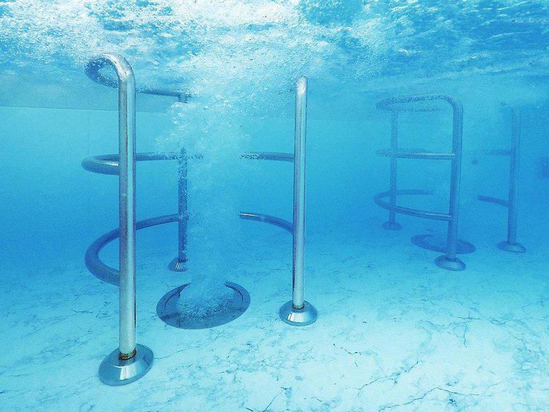 028393927A5647BF18F68D4341D24898