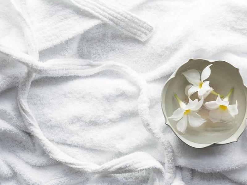 98B9DE999E0106098F3A71D8D1D97B07