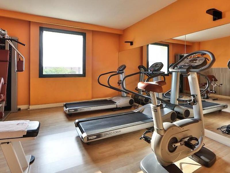 29B84898FC510F636BE3BE0C7019D98C