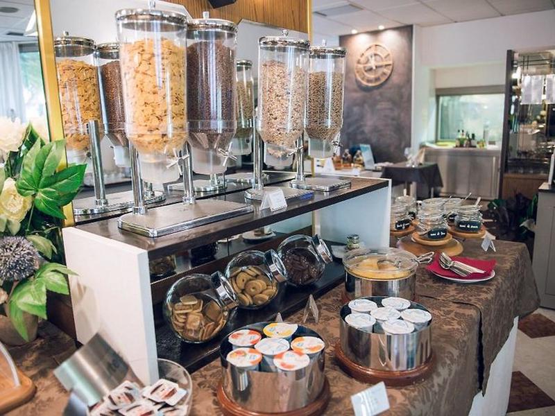 7904750411934ED08814F5C0E6601955