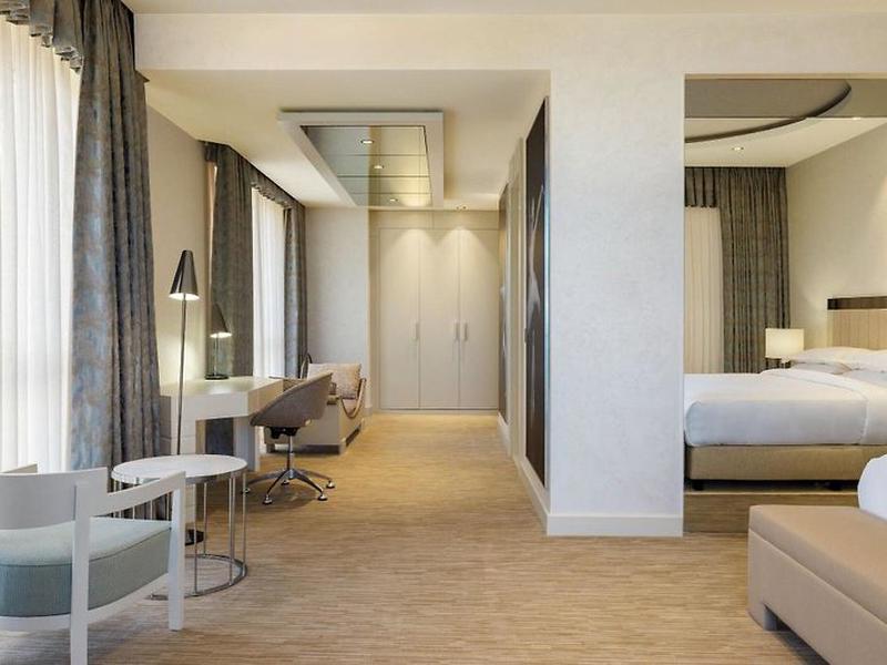 436C0F0EE0810126664C58A6DCD2D330