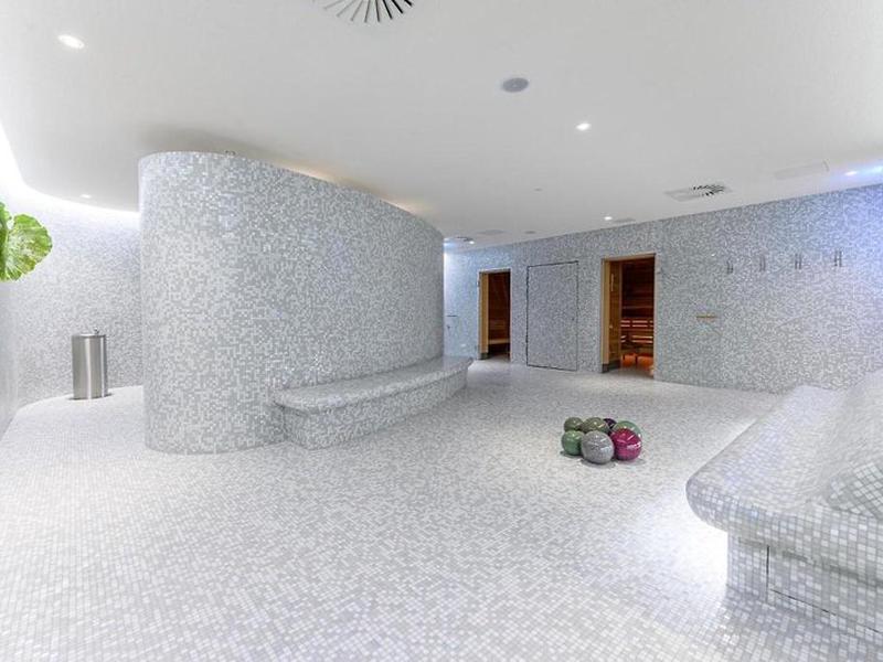 762938ABFB4F1E11AA6EA6304B99AE7A