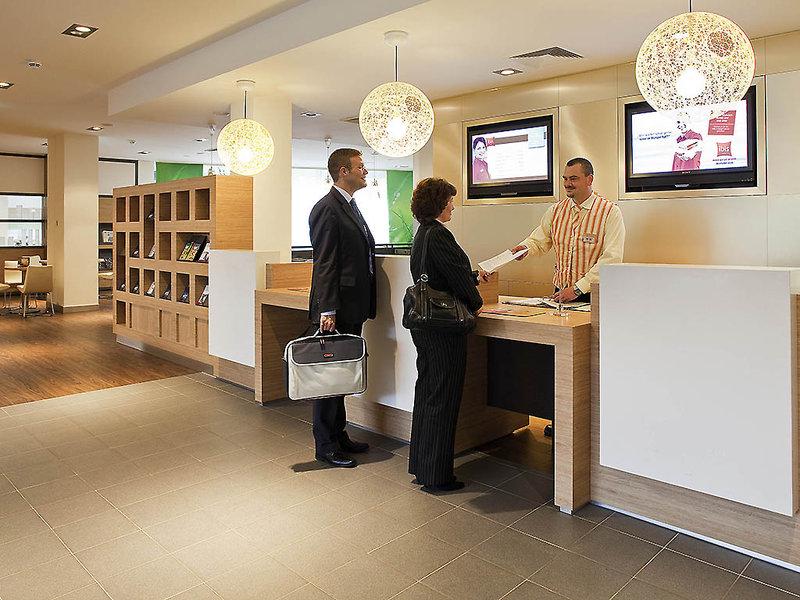 E211AF5D7783C77F0FFBF8067549BE97