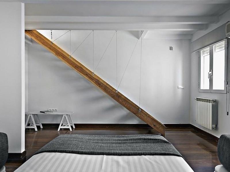 2FF189282212197B70BB050BE9F95E72