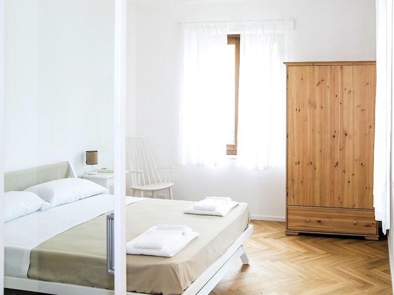 5C17270970728D2D86AA7E36E3624B17